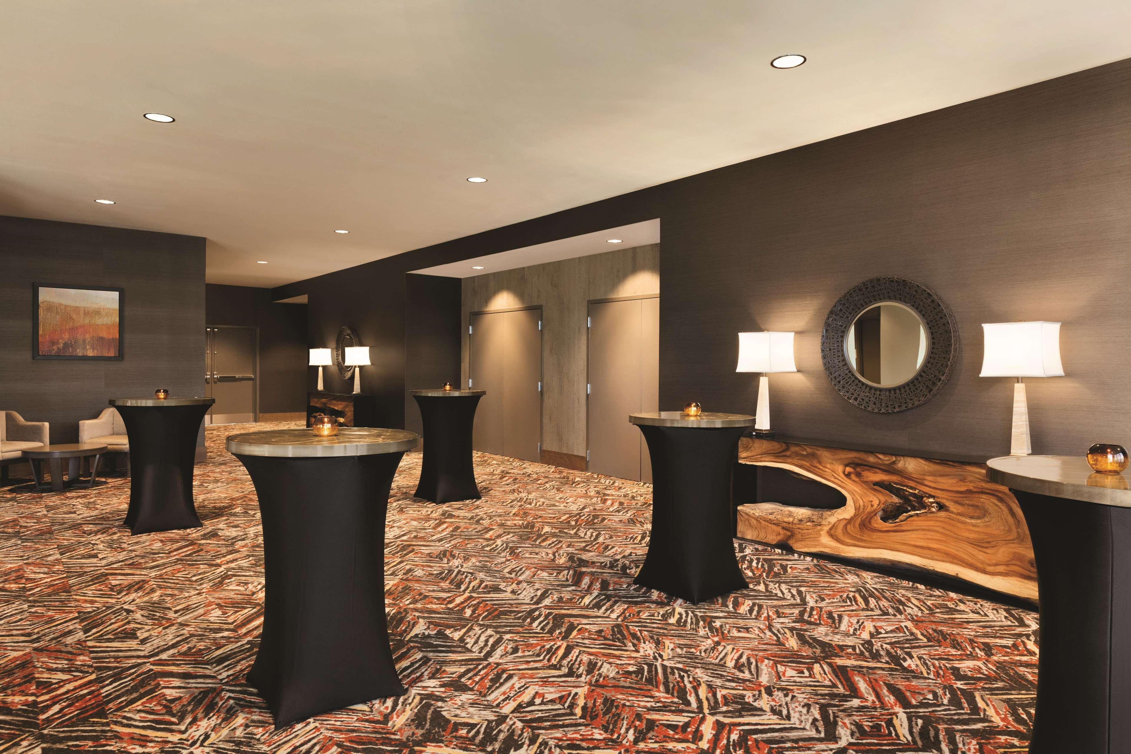 Hyatt Regency Phoenix Downtown - No Destination Fees Ngoại thất bức ảnh