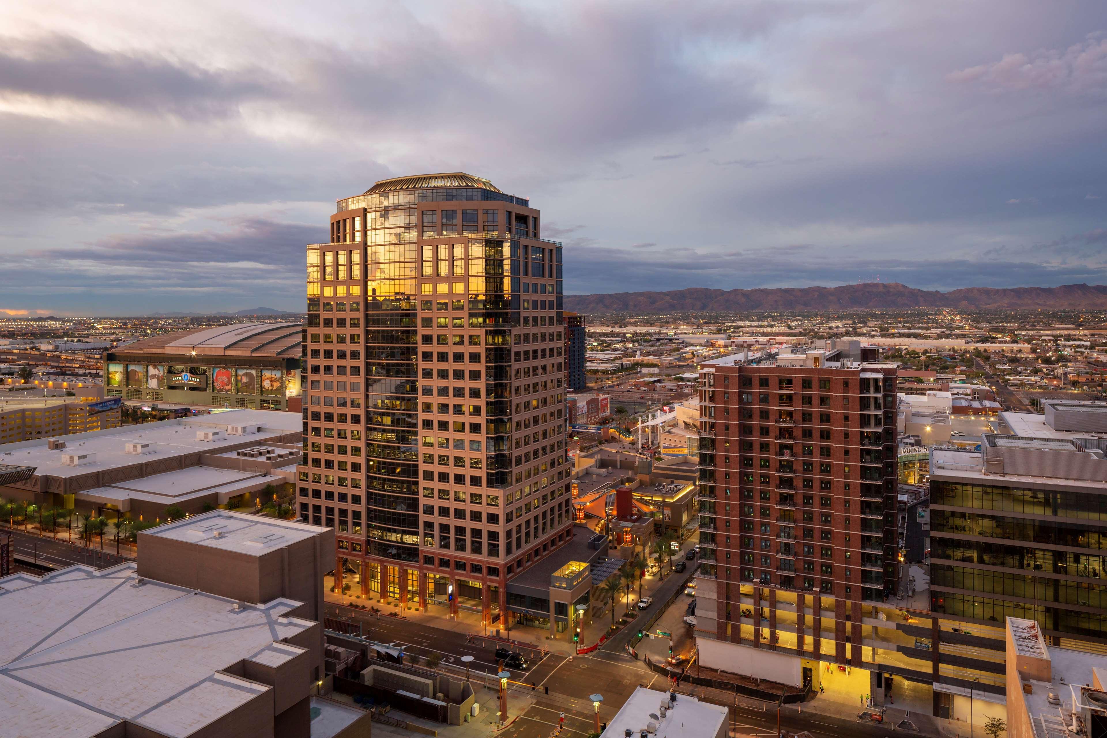 Hyatt Regency Phoenix Downtown - No Destination Fees Ngoại thất bức ảnh