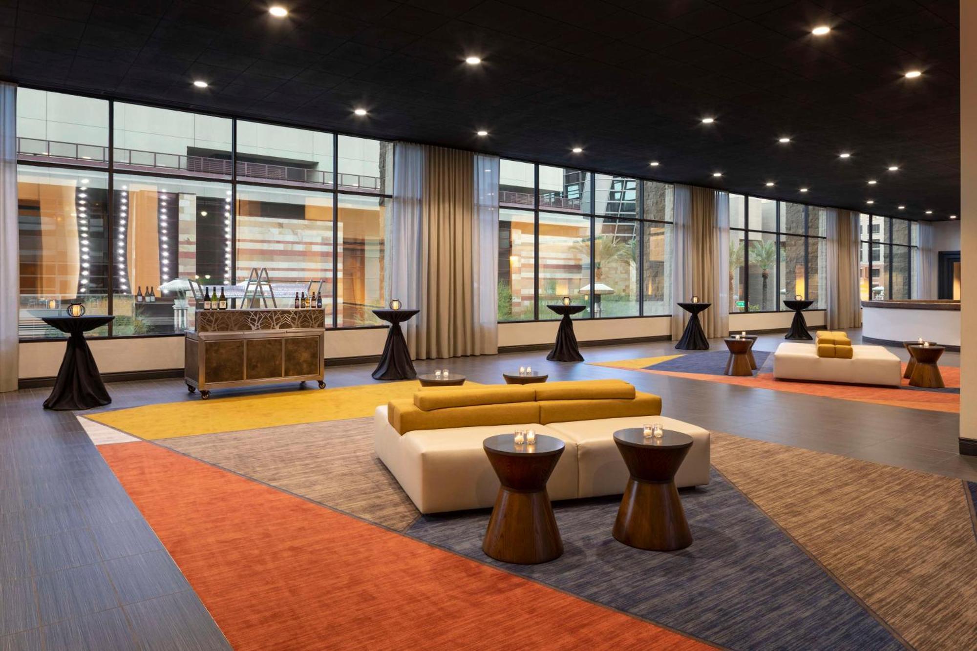 Hyatt Regency Phoenix Downtown - No Destination Fees Ngoại thất bức ảnh